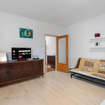 Dristor Large And Cozy Apartment Bucarest Extérieur photo